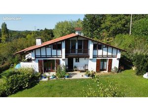 Maison de 200 m² à Ascain (près de Saint-Jean-de-Luz)