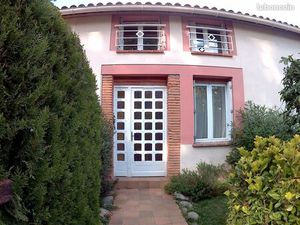 Maison 3 chambres 88 m2 Pamiers 840 euros