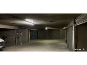 Parking/box 18 m² Nîmes