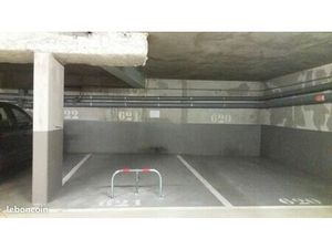 A VENDRE 1 place de PARKING proche métro Aubervilliers 4 Chemins Pantin