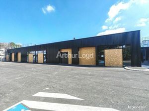 Local d'activité 1 094 m²