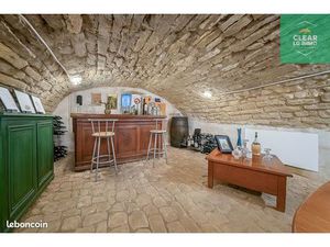 Maison 10 pièces 180 m²