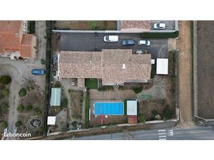 VILLA 109 m2 + 106 m2 dépend. Sur 1500 m2