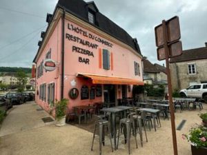 Murs et fonds hotel restaurant pouilly en auxois 21320