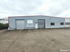 Local d'activité 500 m²