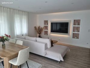 COUP DE COEUR - Appartement T3 de 85m2 plain-pied avec terrasse  2 salles de bain  parking