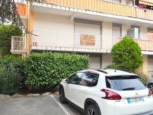 Appart F2 + garage/cave/Piscine