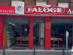 ◊ fond de commerce textile à céder– Rue Cours Nolivos  Basse-Terre emplacement de premier 