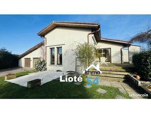 Maison 7 pièces 10 m²