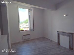 Grand studio rénové