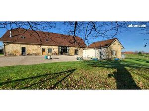 Ferme 4 pièces 235 m²