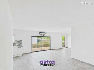 Maison de plein pied avec garage