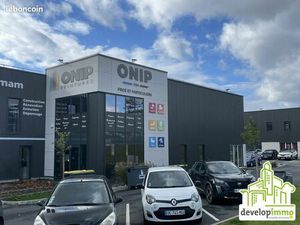 Local d'activité 424 m²