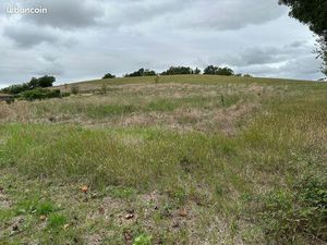Terrain 2790 m² Montaut-les-Créneaux