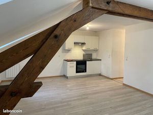 A louer appartement T3 dernier étage 2chambres