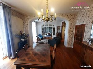 Appartement 6 pièces 164 m²