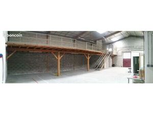 Batiment à usage professionnel en ZA Brive