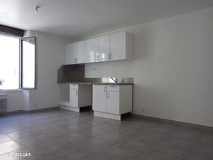 T2 RDC à louer à l'année