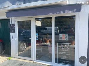 Local commercial à vendre