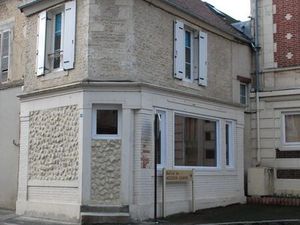 Location MAISON DE VILLE 84m2 - 4 pièces - 635