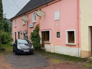 À vendre - Grand immeuble ancien avec terrain