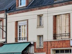Immeuble 180 m2 plein centre de sully sur loire