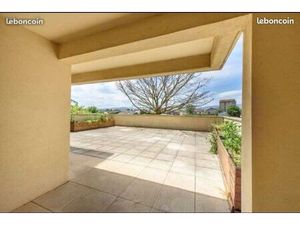 Appartement avec grande terrasse
