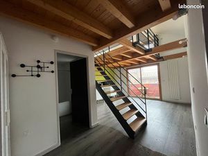 Loue logement T2 atypique avec mezzanine