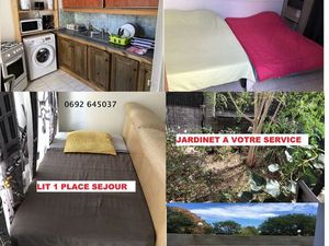 Appart F2 meublé rdc  terrasse jardin St Denis trinité 990 ttc mensuel jusqu'à 4personnes 