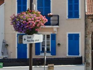 Vend grande maison de bourg familliale