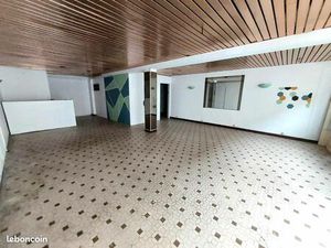 Local bureaux 74 m²