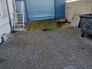 Local d'activité ou stockage 400m2 à louer GAROSUD LOYER 3000E ou190m2 LOYER 1500E