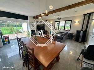 Longère 8 pièces 160 m²