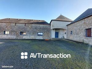 Maison 7 pièces 300 m²