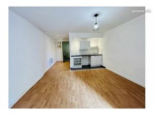 Studio 1 pièce 27 m²