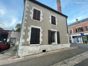 2 appartements-immeuble centre ville 8.% de rentabilité