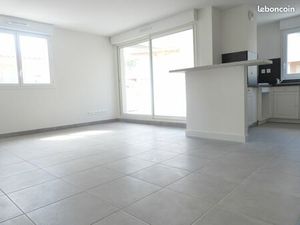 Appartement F2 avec terrasse