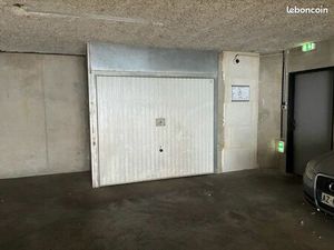 Parking box Boutonnet