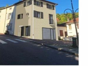 ? à louer – local commercial en cours de rénovation