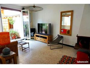 Rare Perpignan centre-ville  charmante maison de ville 90 m² T3 meublée avec grande terras