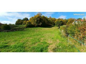 Très beau terrain à bâtir de 614 m² au Centre de Cruseilles