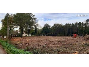 Terrain 1 979 m² Saint Etienne De Vicq