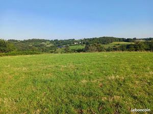 Très beau terrain constructible entre Brive  Malemort et Tulle