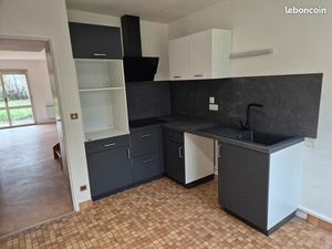 Location appartement dans maison mitoyenne DOUCIER