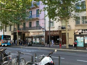 Local commercial 100M2 / Secteur Place catalogne (autour Dame de France)