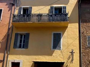 Grande maison de charme avec théâtre privé et potentiel locatif