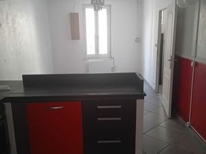 LA SEYNE : maison de ville indépendante surface 72.m2