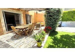 Très belle villa T4/5 de 105m² sur 357m² de terrain clos et arboré