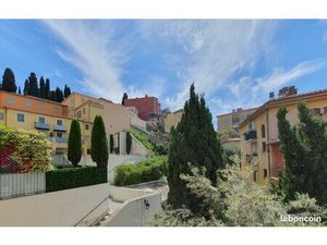 Grand studio 38 m2 lumineux calme proche Garibaldi