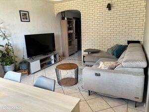 T4 89m2 pau avec cave TBE